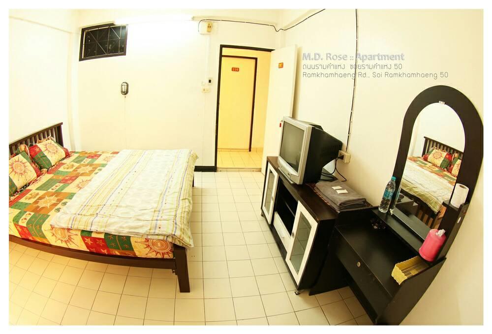Md Rose Apartment Bangkok Esterno foto