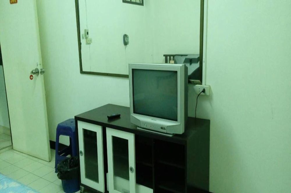 Md Rose Apartment Bangkok Esterno foto